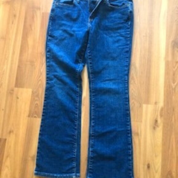 Levi's vintage 515 womans boot cut jean 10M - Picture 1 of 6